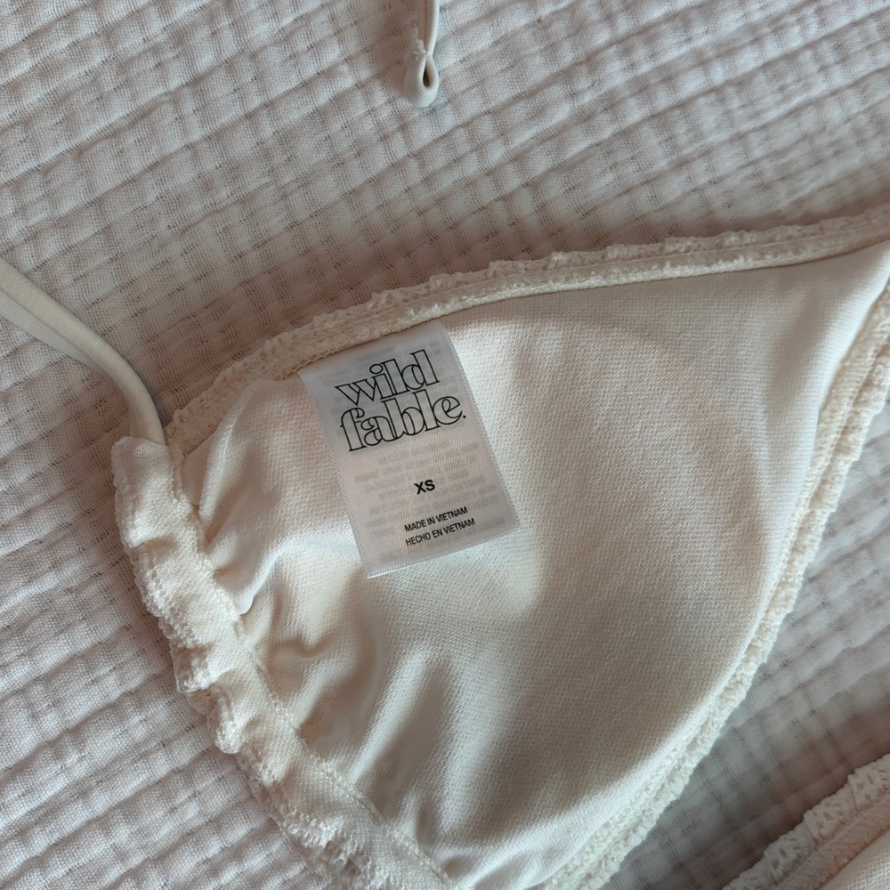 NWOT Cream Ruffle Bikini Set - Picture 7 of 7